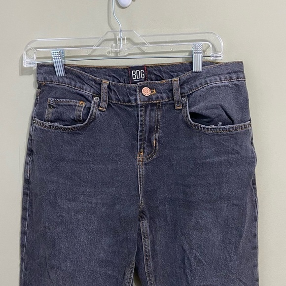 Urban Outfitters Sz 29  BDG Women Low Rise Y2K Flare Jeans - Picture 5 of 7